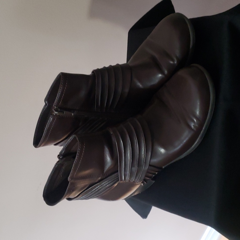 Comfort Plus Brown Ankle Boots
